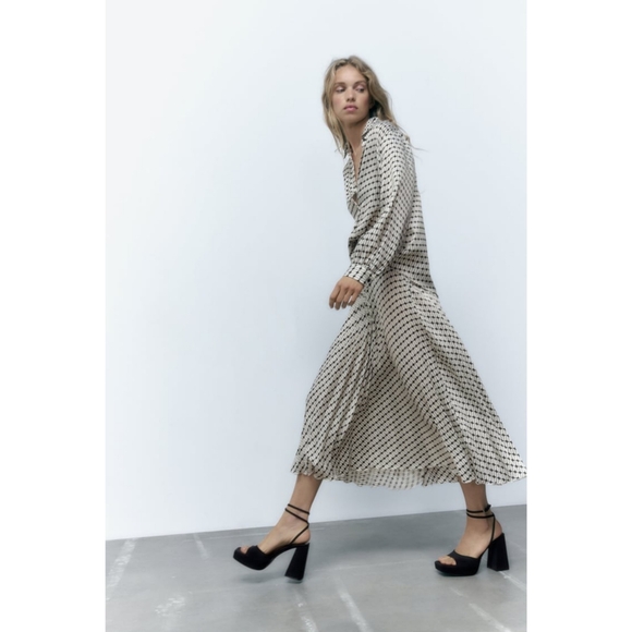 Zara pleated midi skirt - Picture 7 of 13